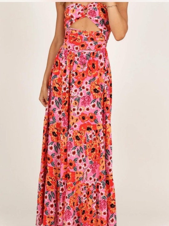 Petal & Pup Dresses & Skirts - NWT Petal + Pup Sarai Floral Maxi Dress Size 10